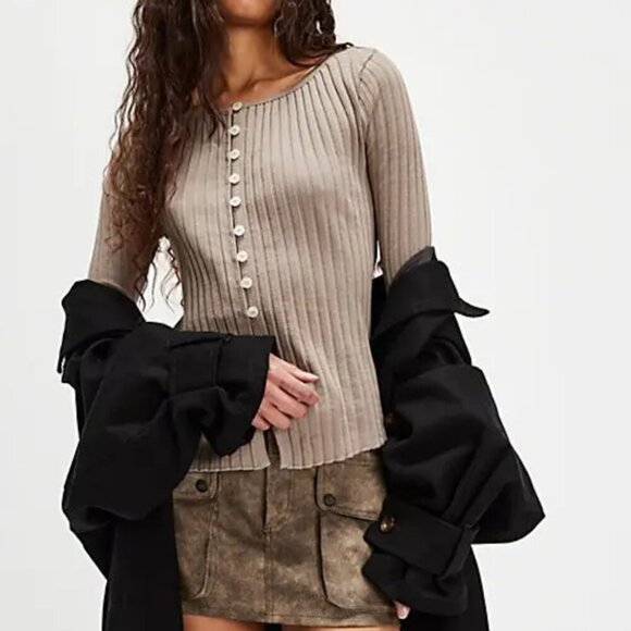 #3 NWT Free People Tilly Long-Sleeve Cardi in Fallen Rock - Picture 1 of 4